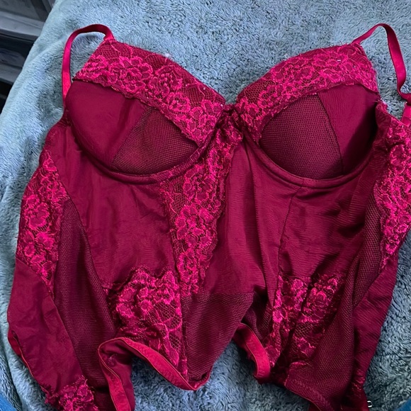 a size small red lingerie top - Picture 1 of 3
